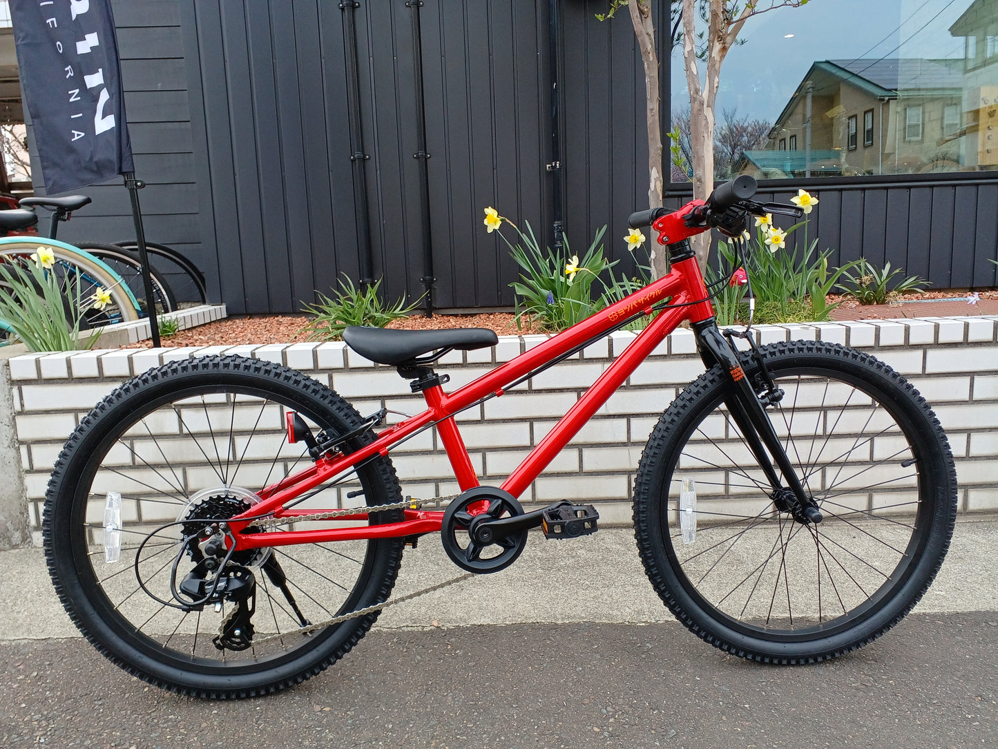 YOTSUBA Cycle ヨツバサイクル ヨツバ ゼロ 22 8スピード 118-140cm パッションレッド